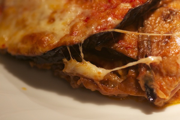 detailed-image-of-homemade-eggplant-parmesan